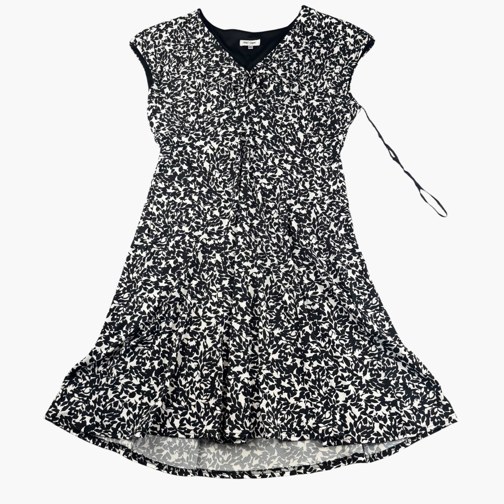 Jones Studio Black White Leaf Print V-Neck Fit Flare Dress Size 16
